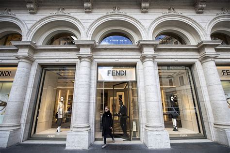 borse fendi a roma|roma palazzo roma fendi.